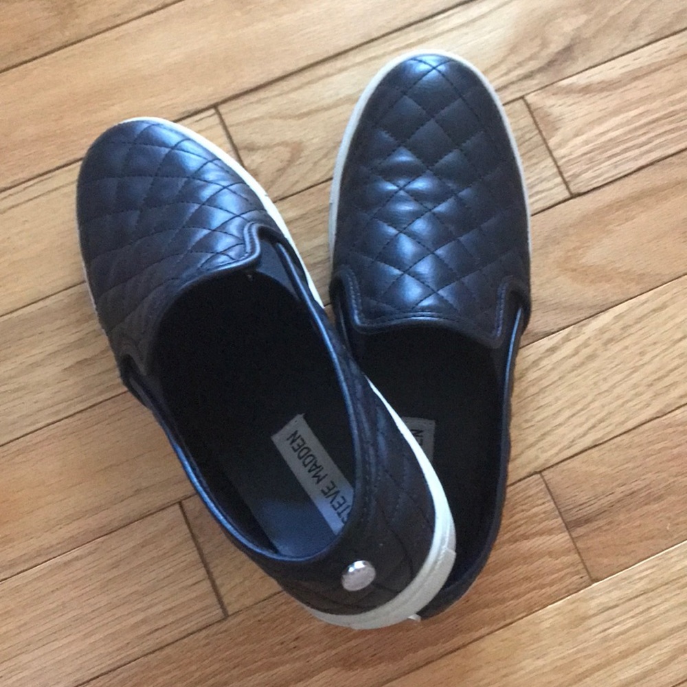 Steve Madden Ecentrcq - black slip on shoes